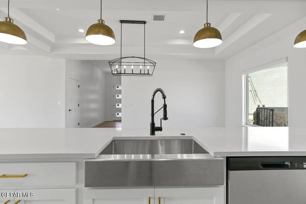 Photo of 3761 Scheme Place