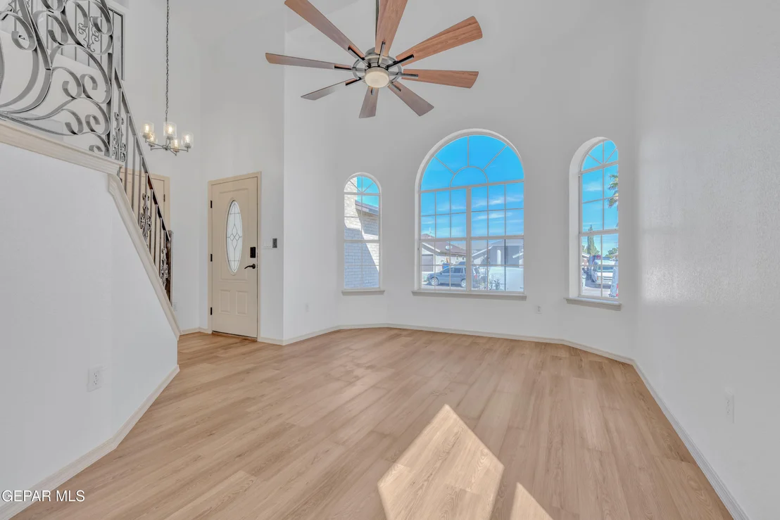 Photo of 12608 SETTING SUN Drive
