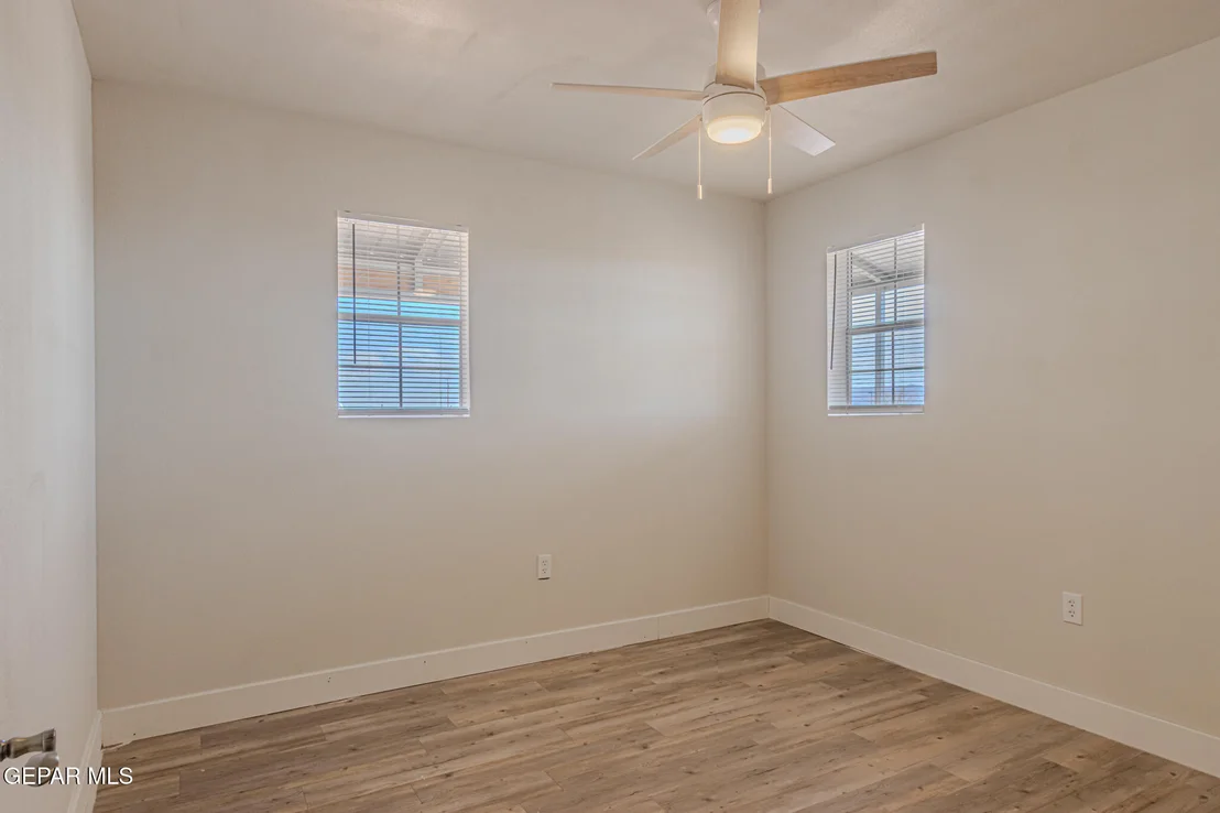Photo of 905 Summer Street