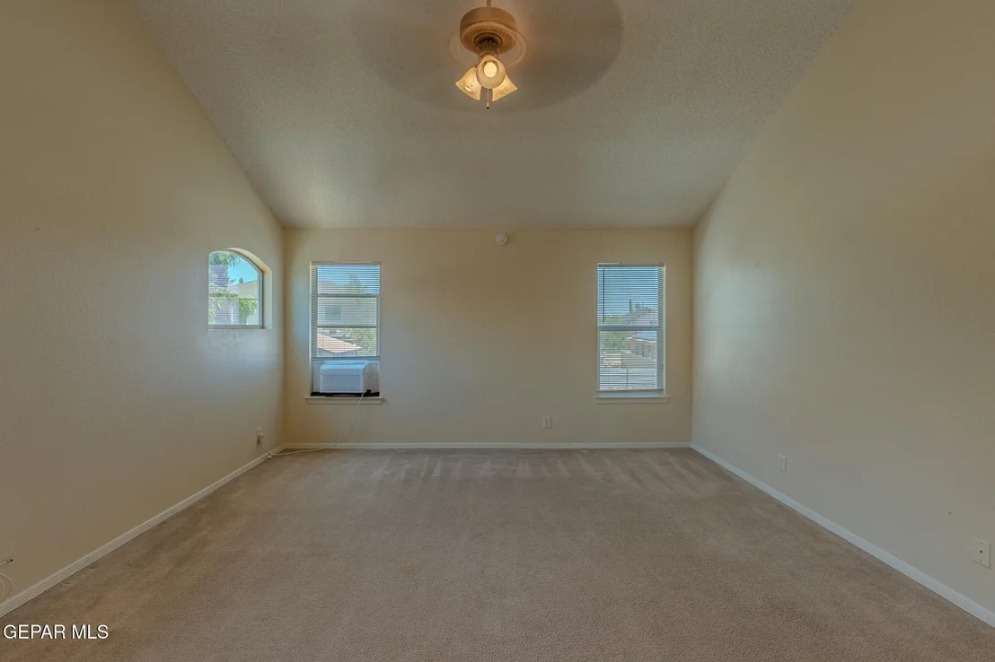 Photo of 5721 LAUREL CLARK Lane