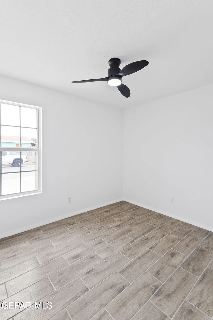 Photo of 11003 STONEBRIDGE Drive