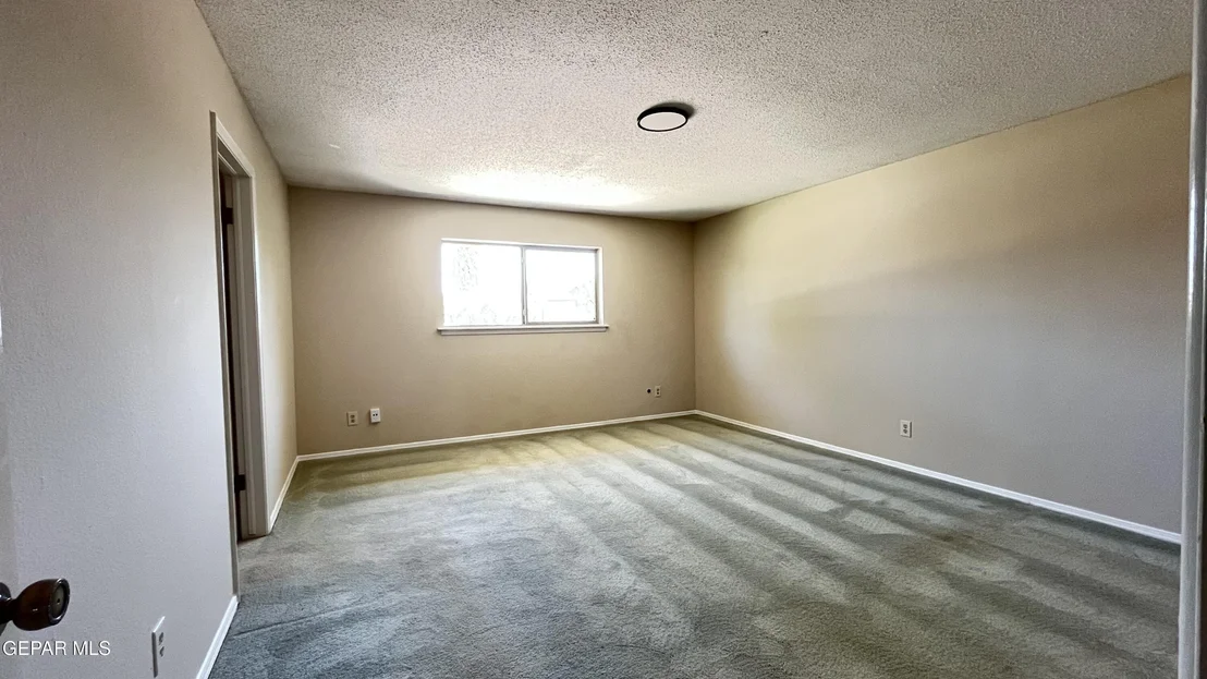 Photo of 10601 CAUSEWAY Drive