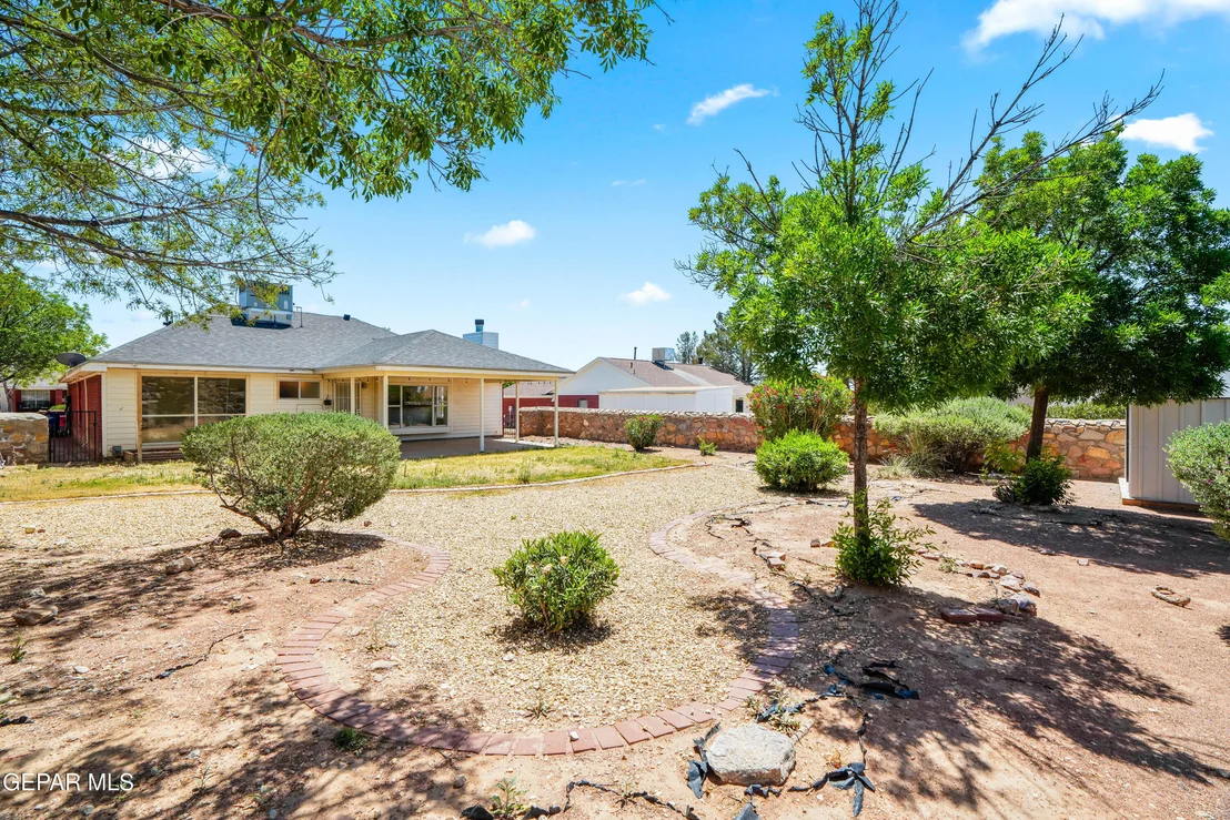 Photo of 7125 Luz De Espejo Drive