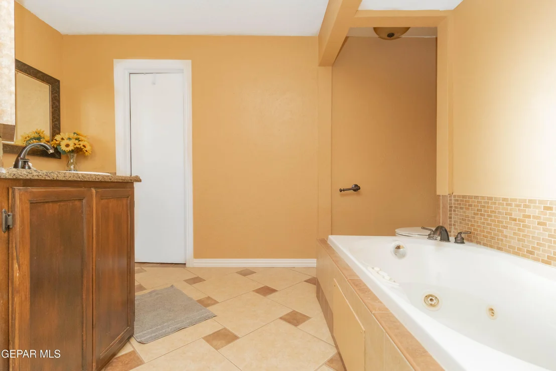Photo of 717 FRONTERA Road