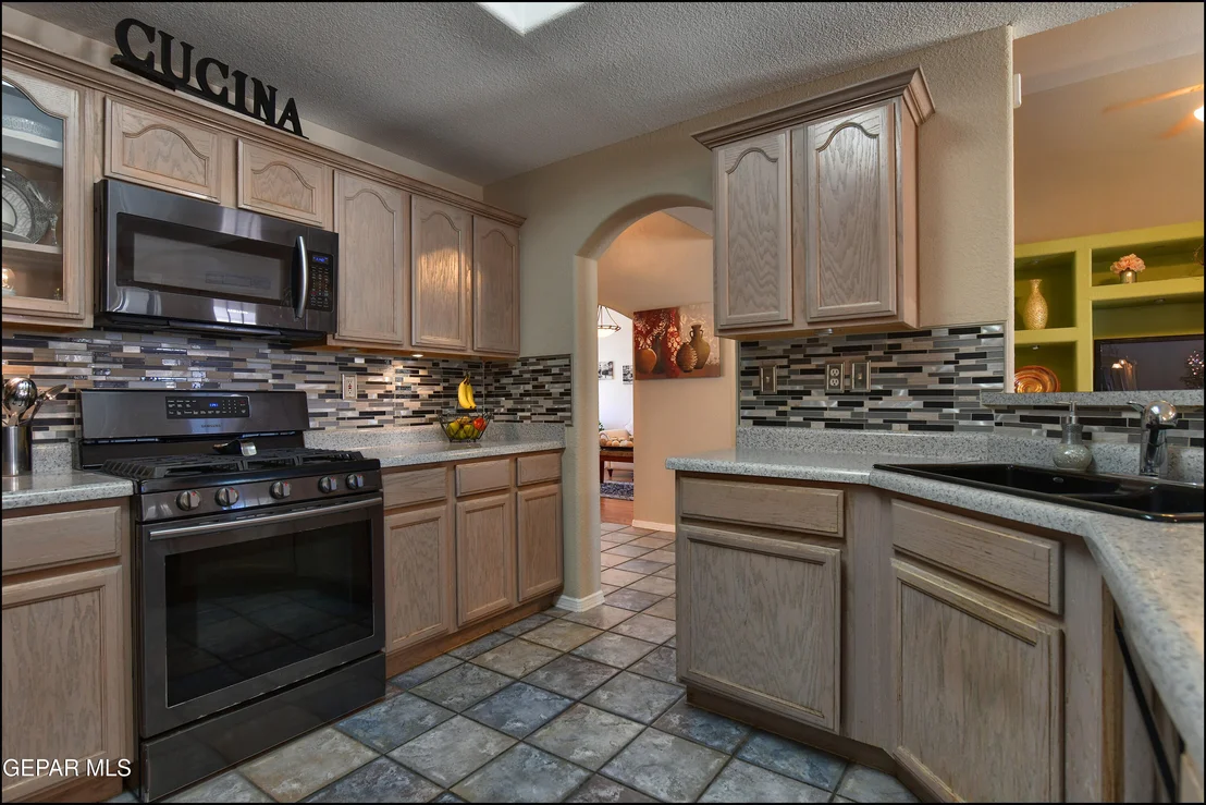 Photo of 6516 Isla del Rey Drive