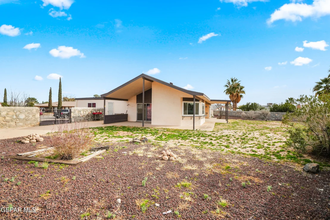 Photo of 1417 MONTE NEGRO Drive