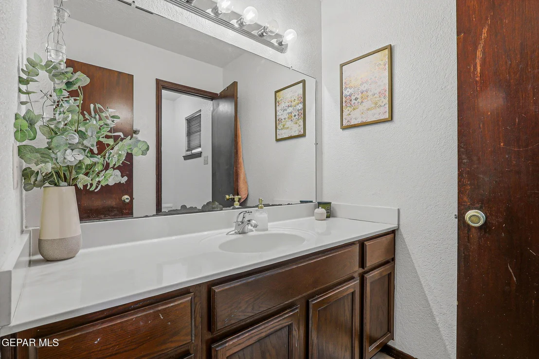 Photo of 1721 VISTA REAL Drive