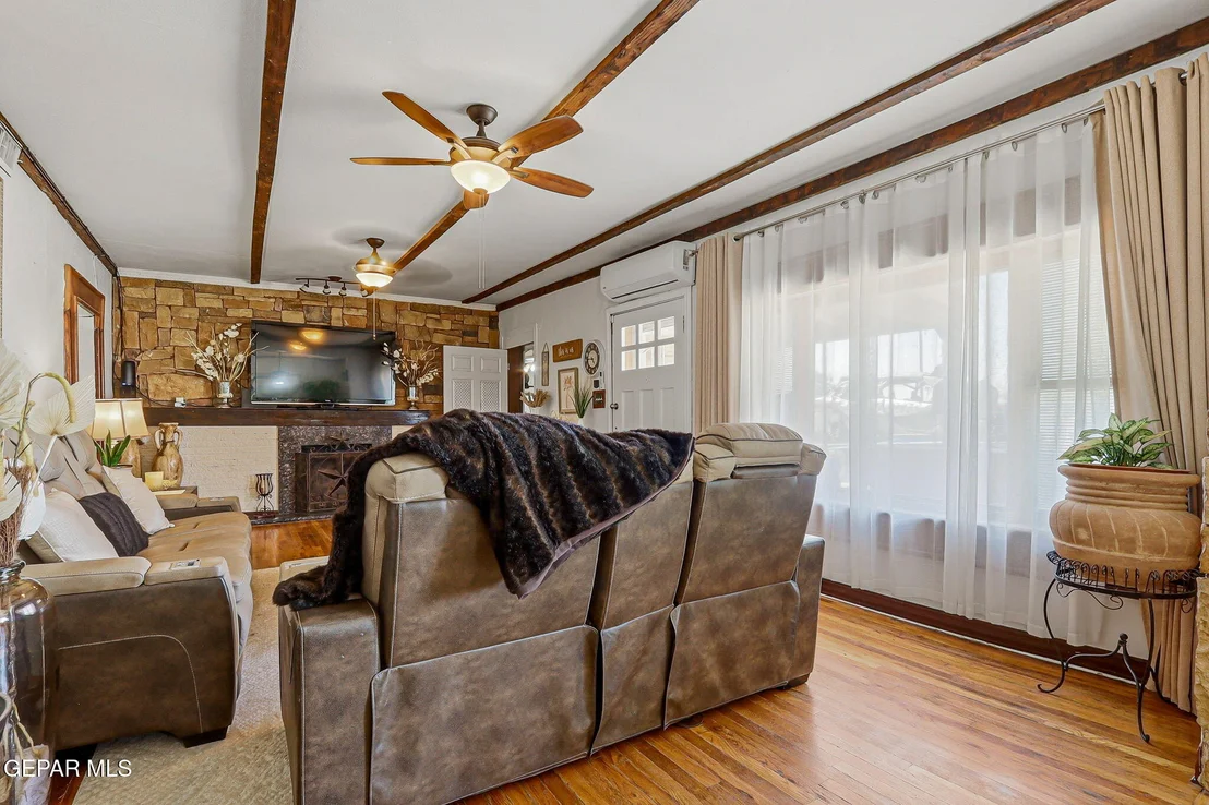 Photo of 146 CROOM Road