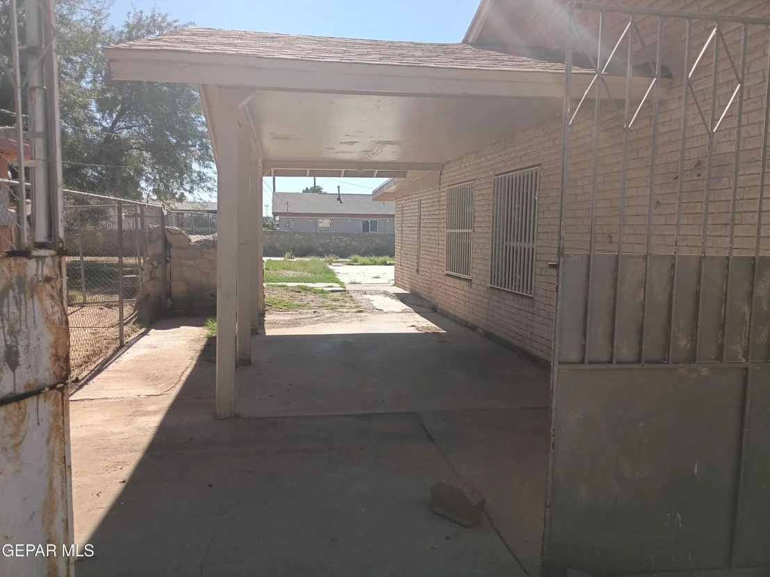 Photo of 8108 LA PALOMA Circle