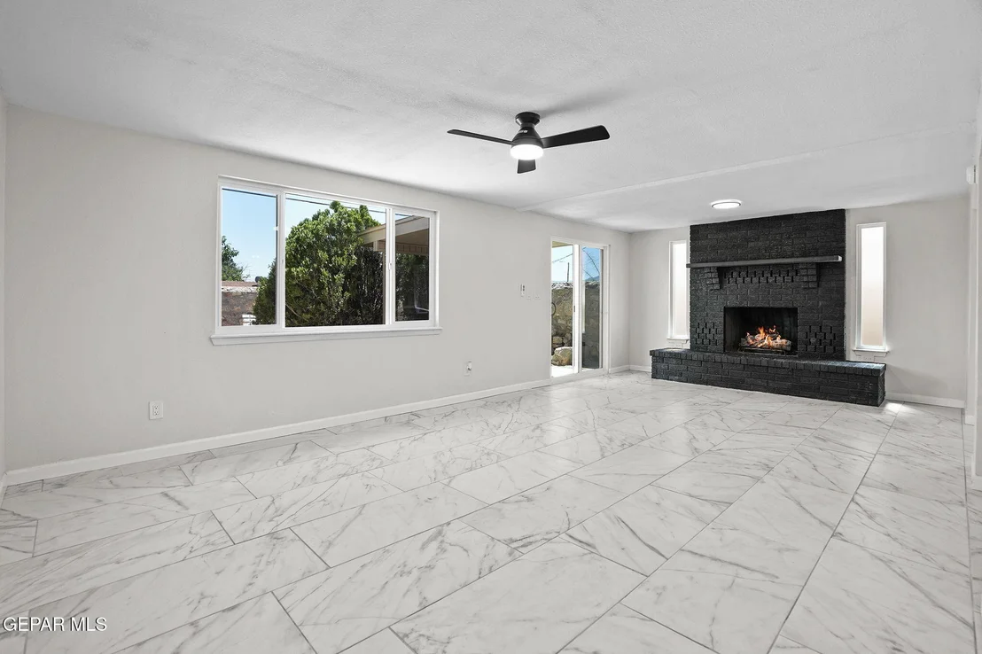 Photo of 6034 NAPLES Street