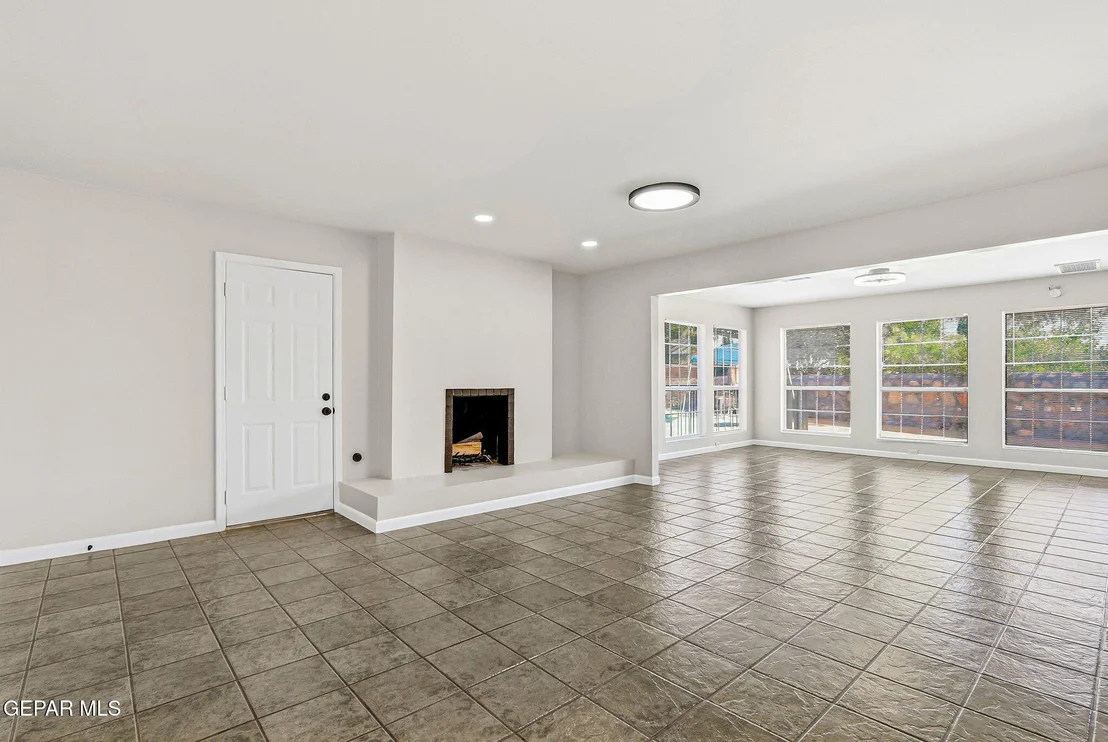 Photo of 1415 MONTE NEGRO Drive