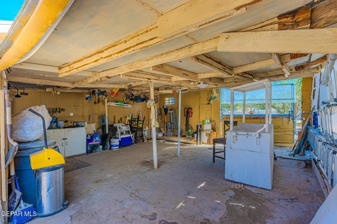 Photo of 1551 SEMINOLE Drive