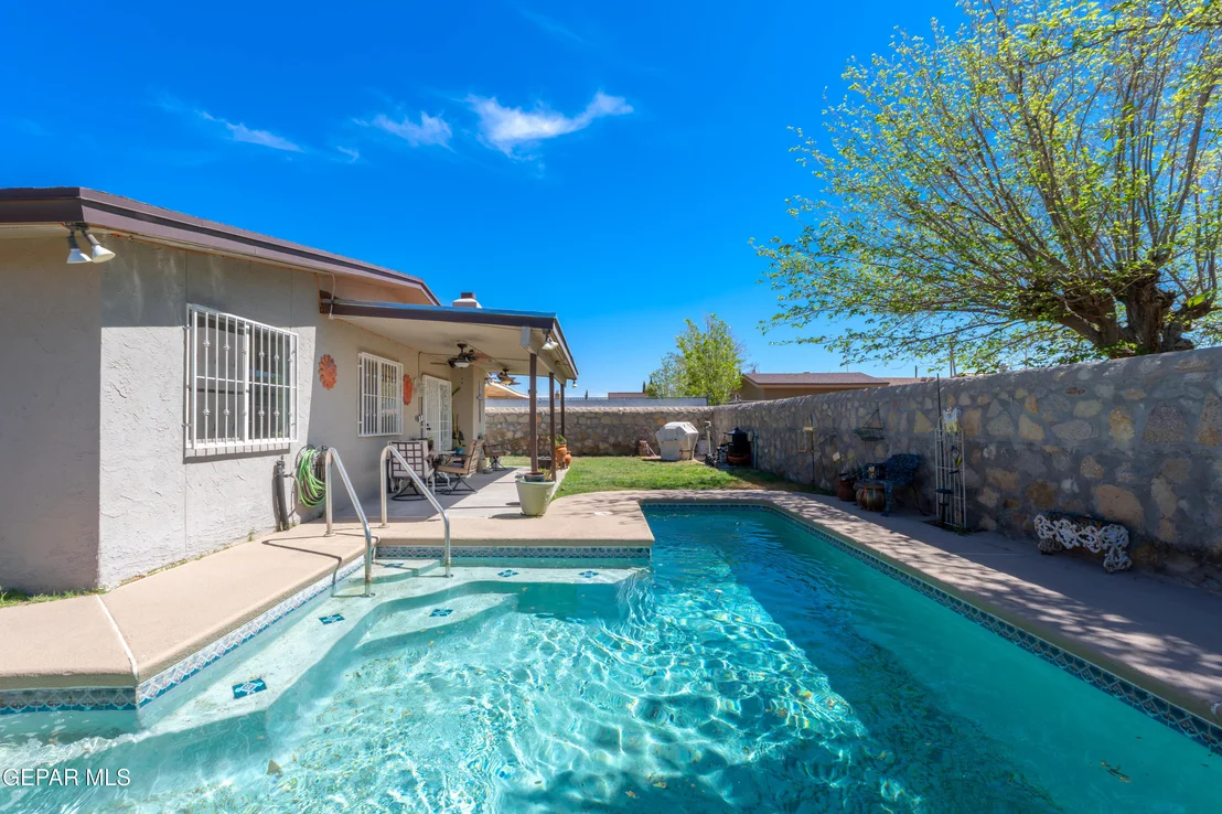 Photo of 10624 CORALSTONE Drive