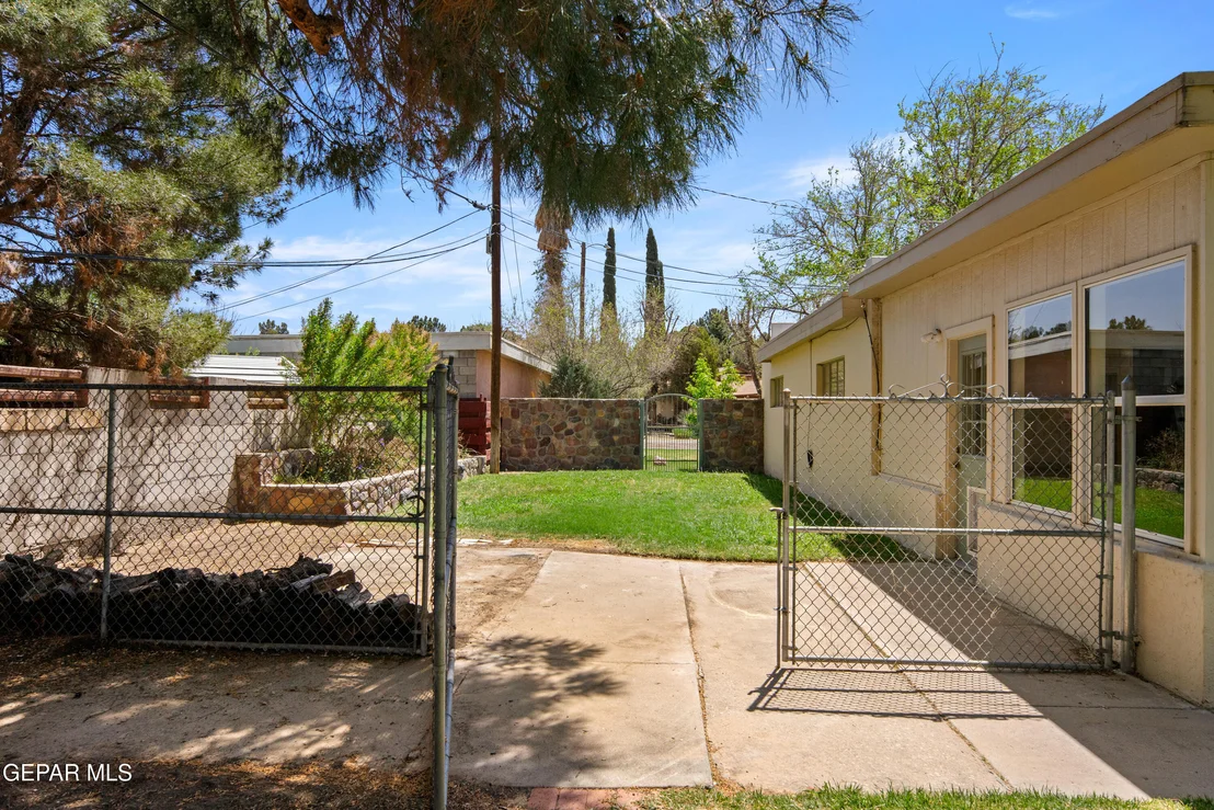 Photo of 209 HERMOSA Lane