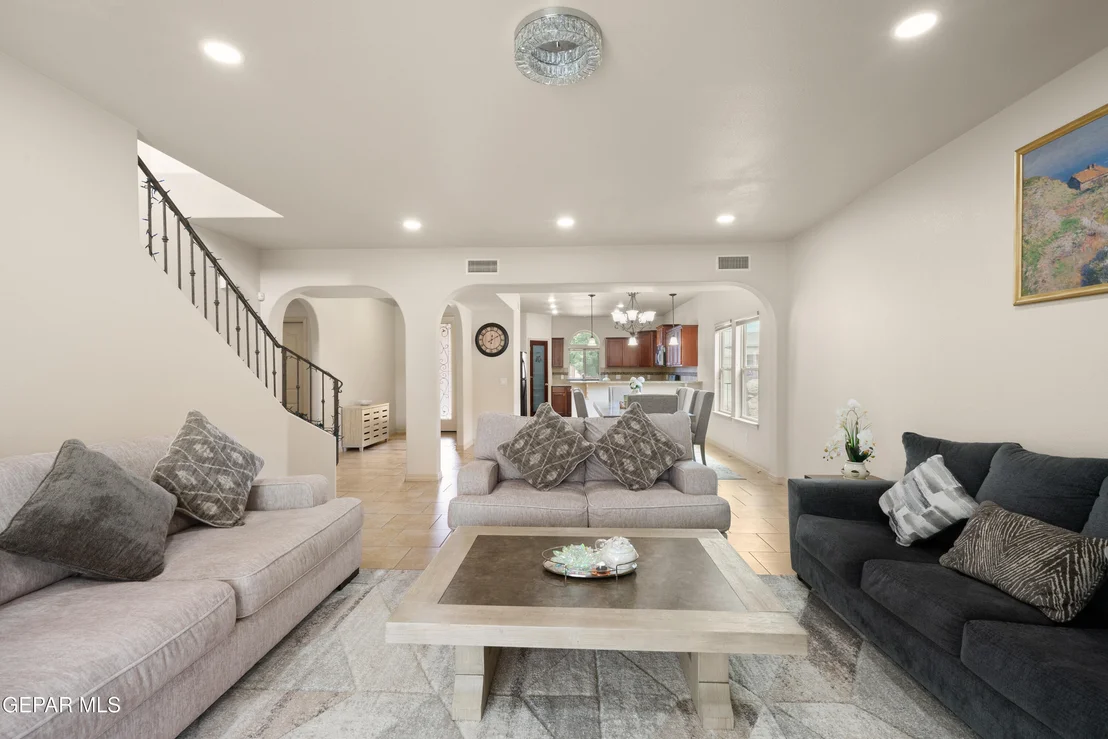 Photo of 7250 LONGSPUR Drive