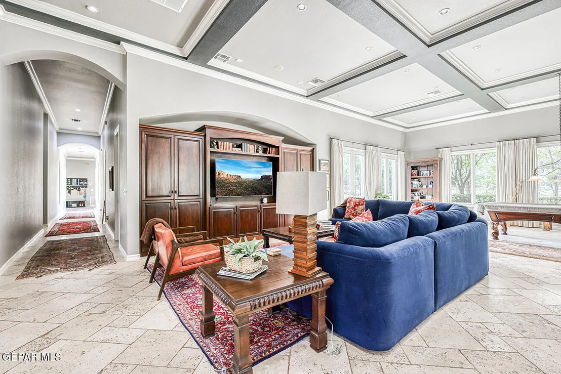 Photo of 656 COX Road