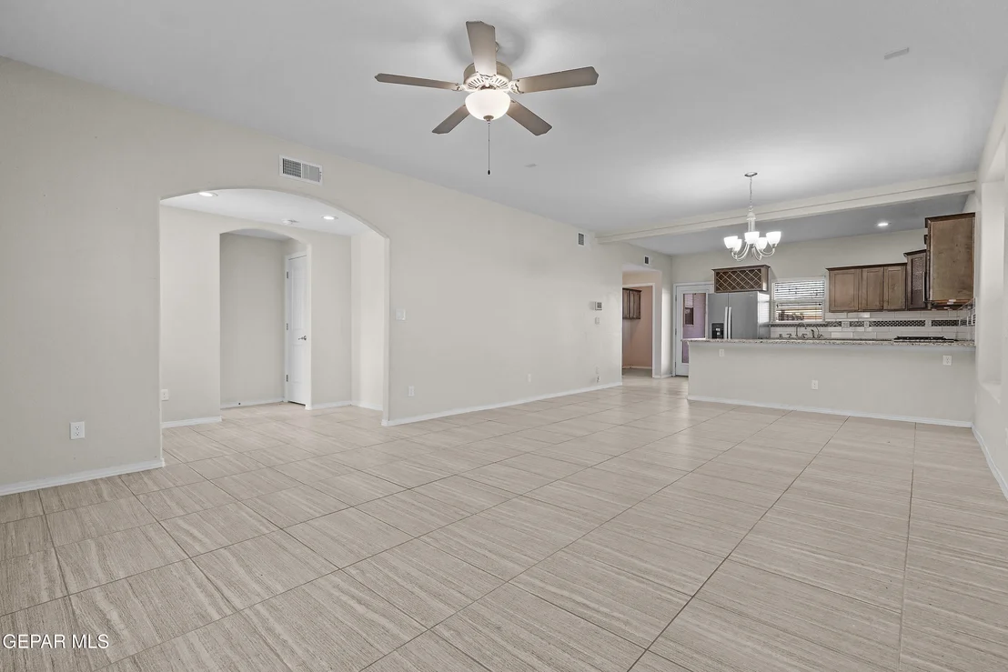 Photo of 2009 WILLIAM CAPLES Street