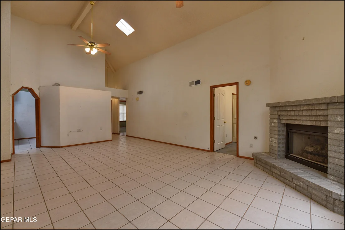 Photo of 1348 Black Ridge Drive