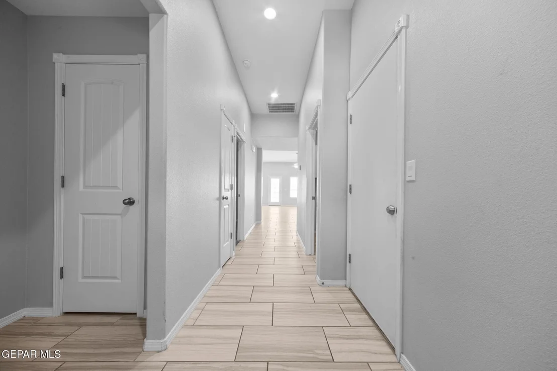 Photo of 938 YELDON Place