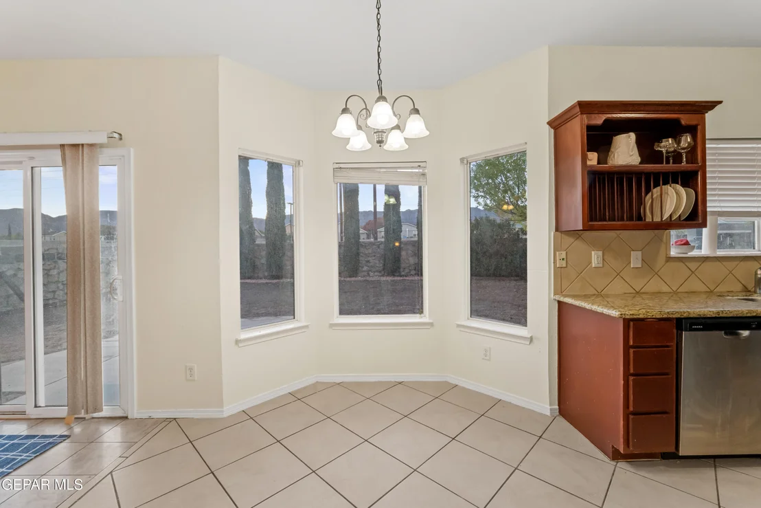 Photo of 11221 Northview Drive