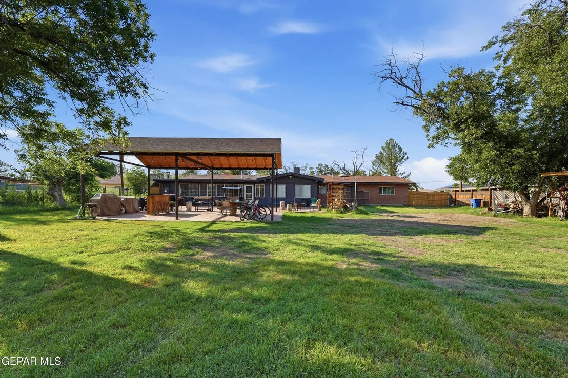 Photo of 216 SMITH Road