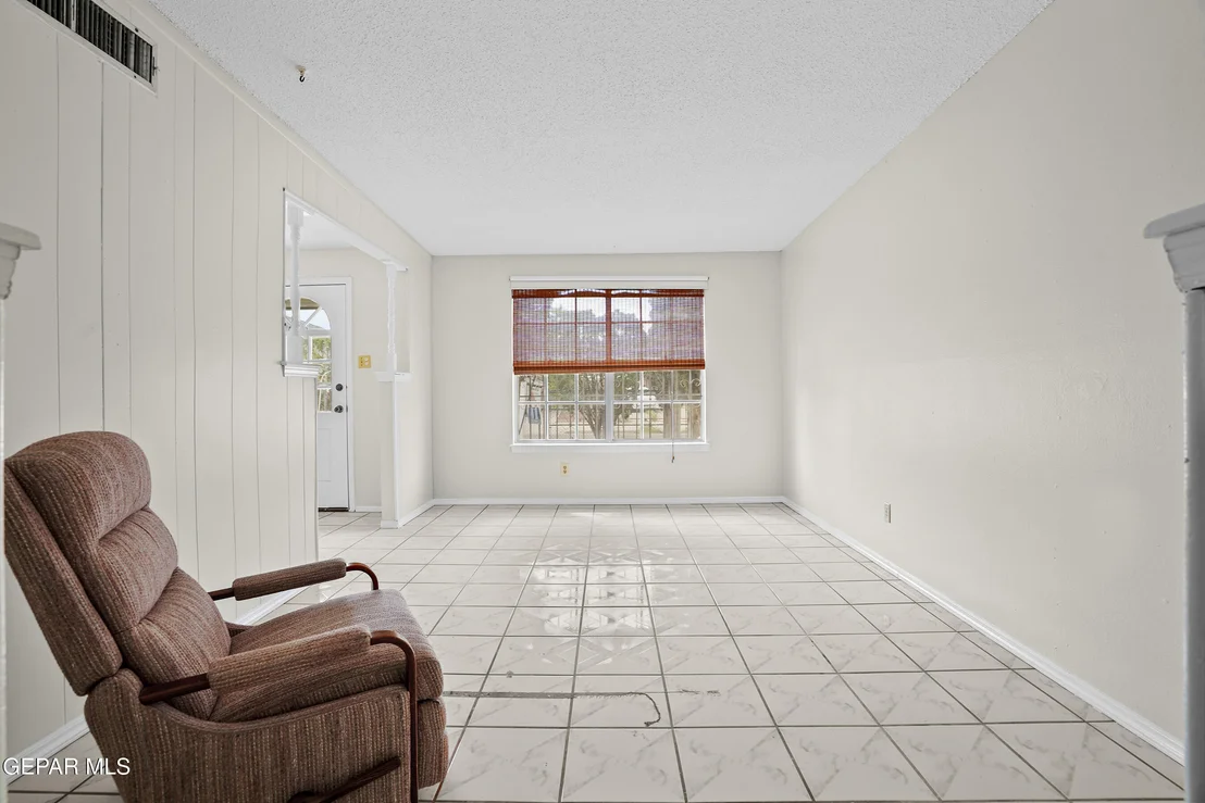 Photo of 10442 TRIUMPH Drive