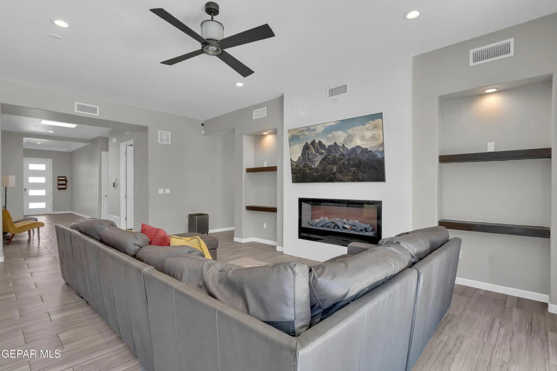Photo of 1256 DESERT NIGHT Street