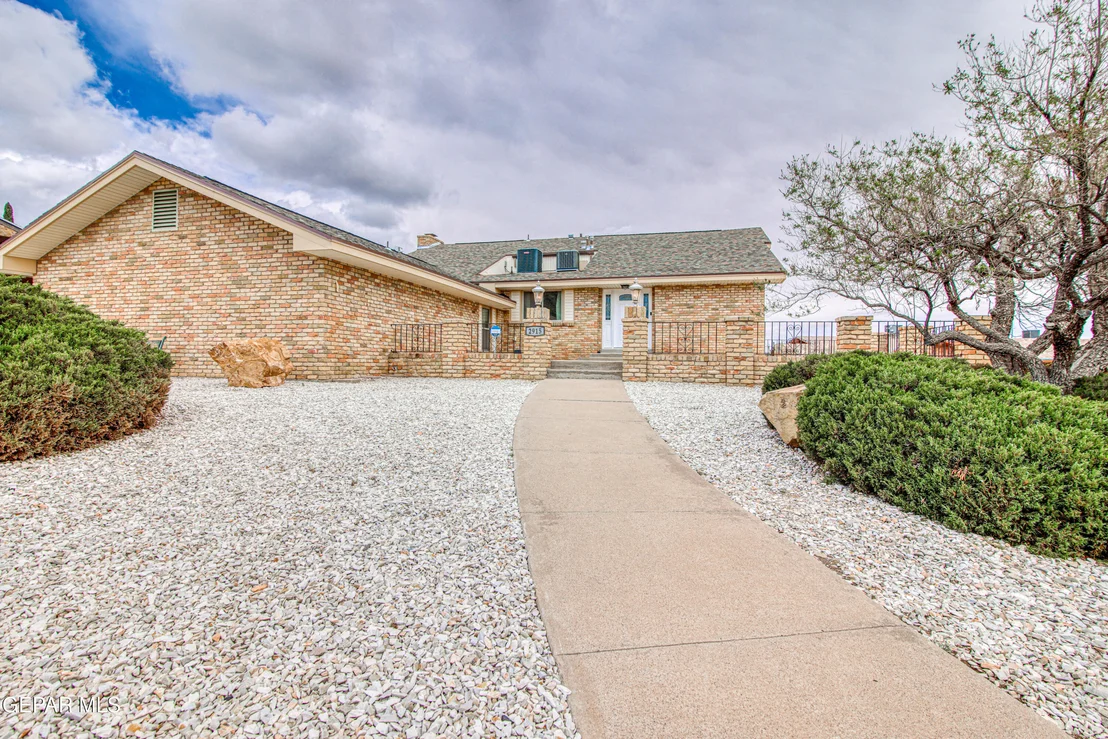 Photo of 2915 STONE EDGE Road