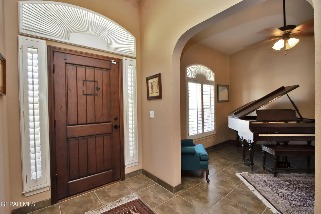 Photo of 920 TYLER SETH Avenue