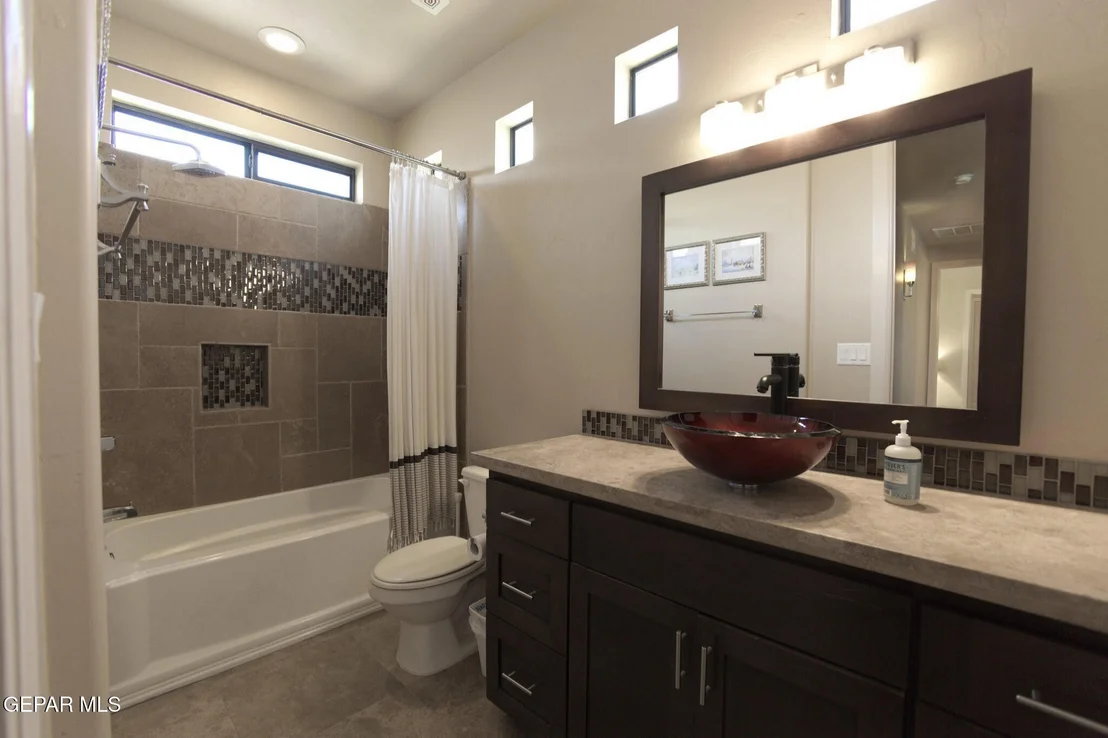 Photo of 14200 RAINBOW POINT Drive