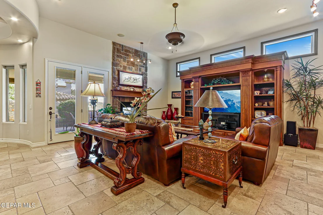 Photo of 6333 FRANKLIN TRAIL Drive