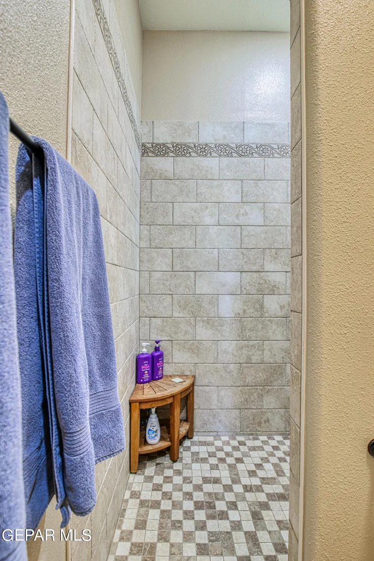 Photo of 6292 FRANKLIN DOVE Avenue