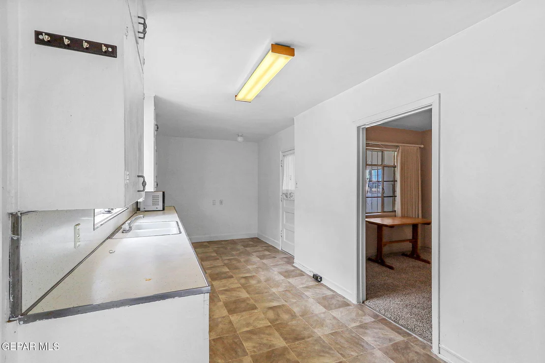 Photo of 4231 LEAVELL Avenue