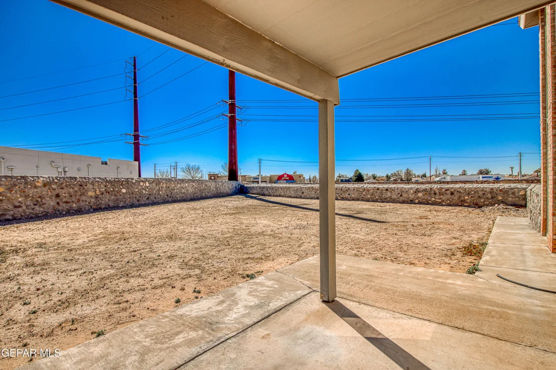 Photo of 6200 KENNETH CAPSHAW Place