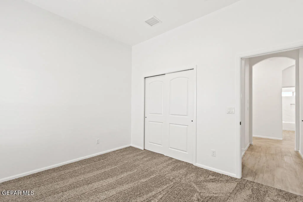 Photo of 15048 Laura Lane