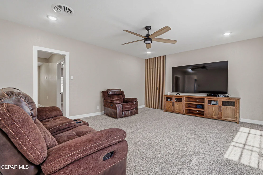 Photo of 4740 Cumberland Circle