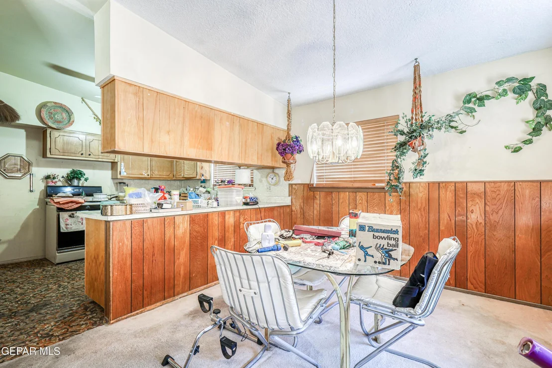 Photo of 220 MOONGLOW Drive