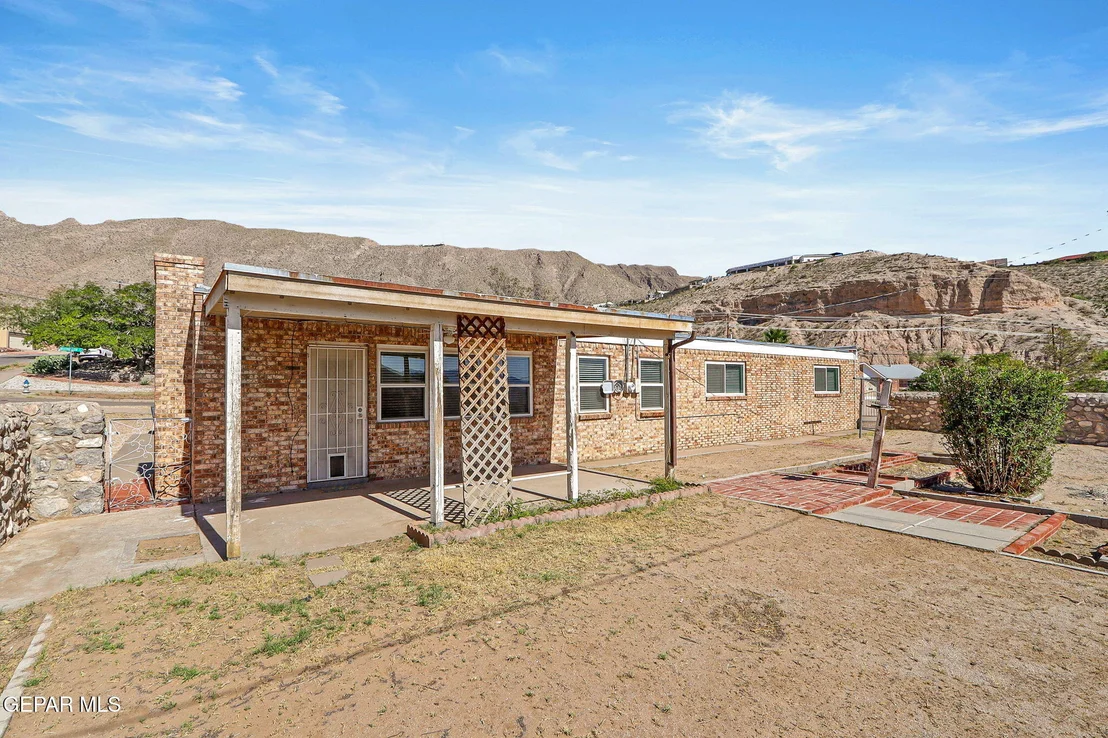 Photo of 237 MOONGLOW Drive