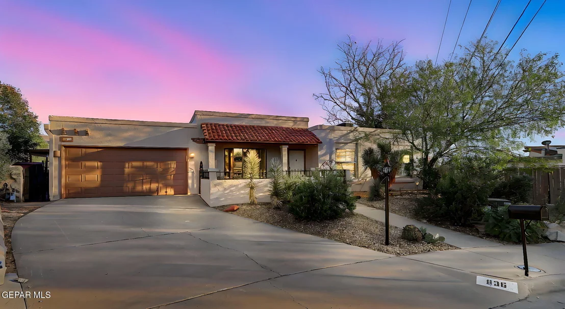 Photo of 836 ESPOLON Drive