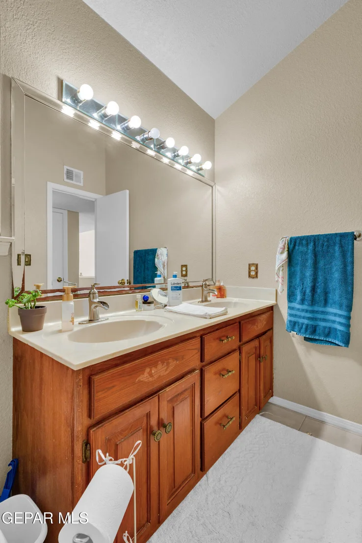 Photo of 1107 SUN RIDGE Drive