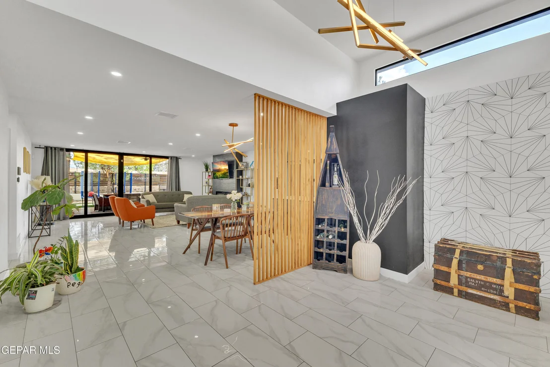 Photo of 308 Bird Avenue