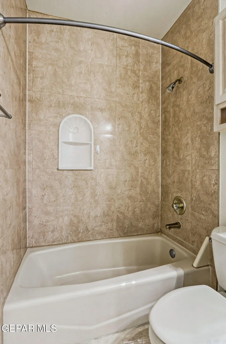 Photo of 6016 OLEASTER Drive
