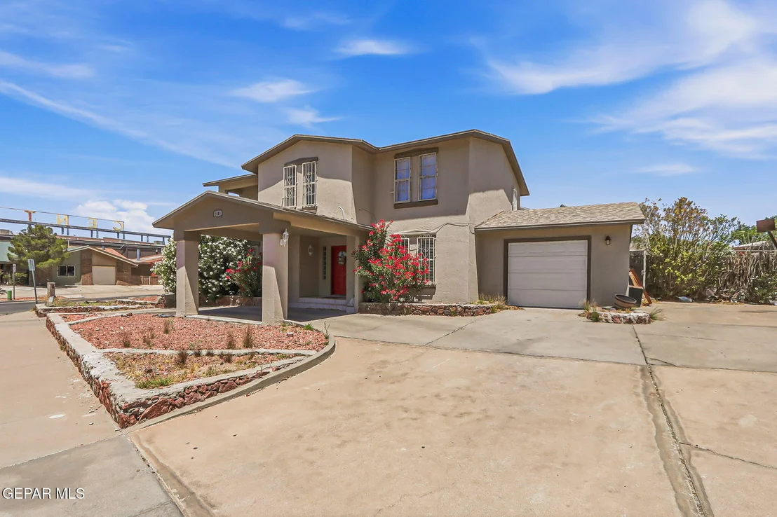 Photo of Unit 2 at 1530 Common Drive