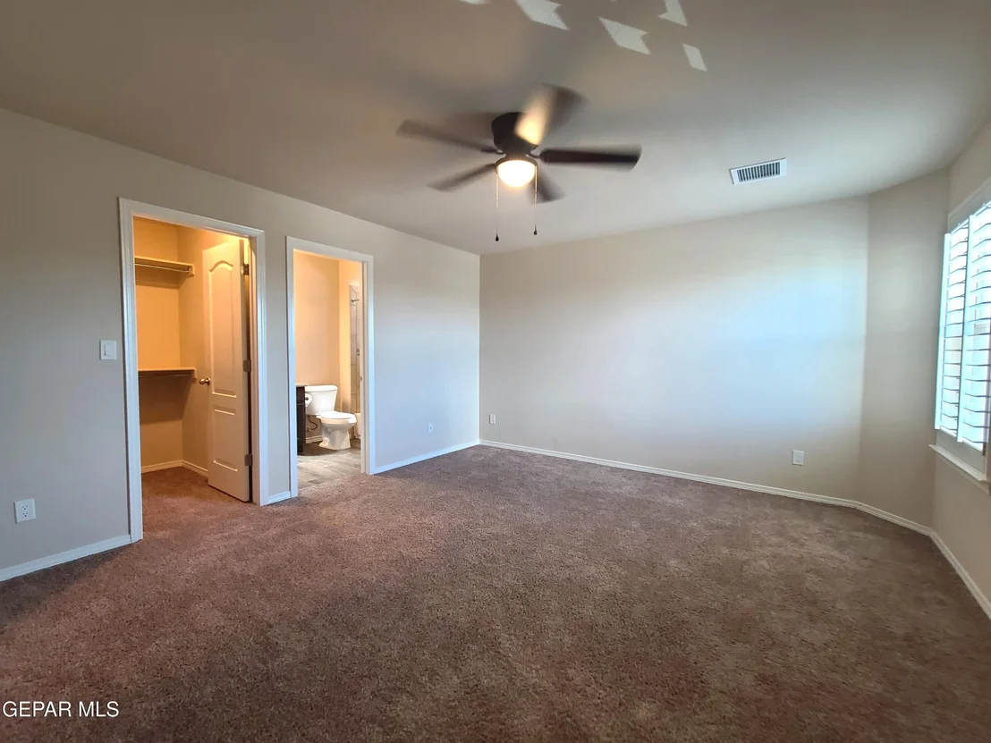 Photo of 7421 EAGLE VISTA Drive