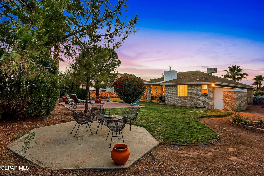 Photo of 7616 DIANJOU Drive