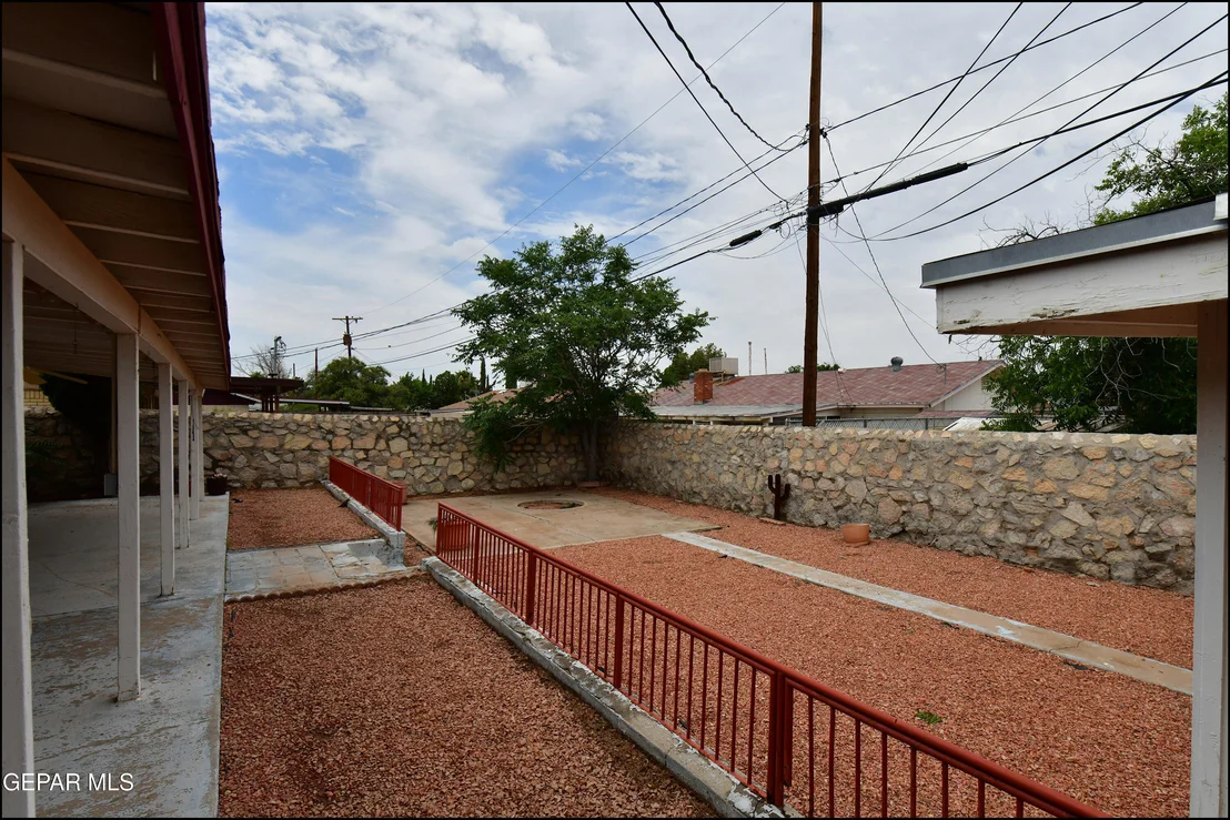 Photo of 10725 SAIGON Drive