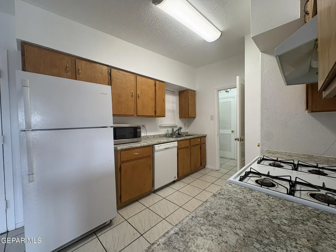 Photo of 10316 ASHWOOD Drive