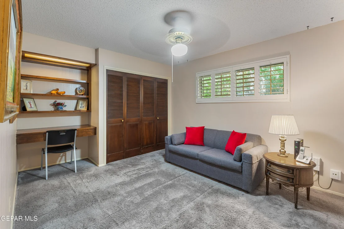 Photo of 6233 Meteor Way