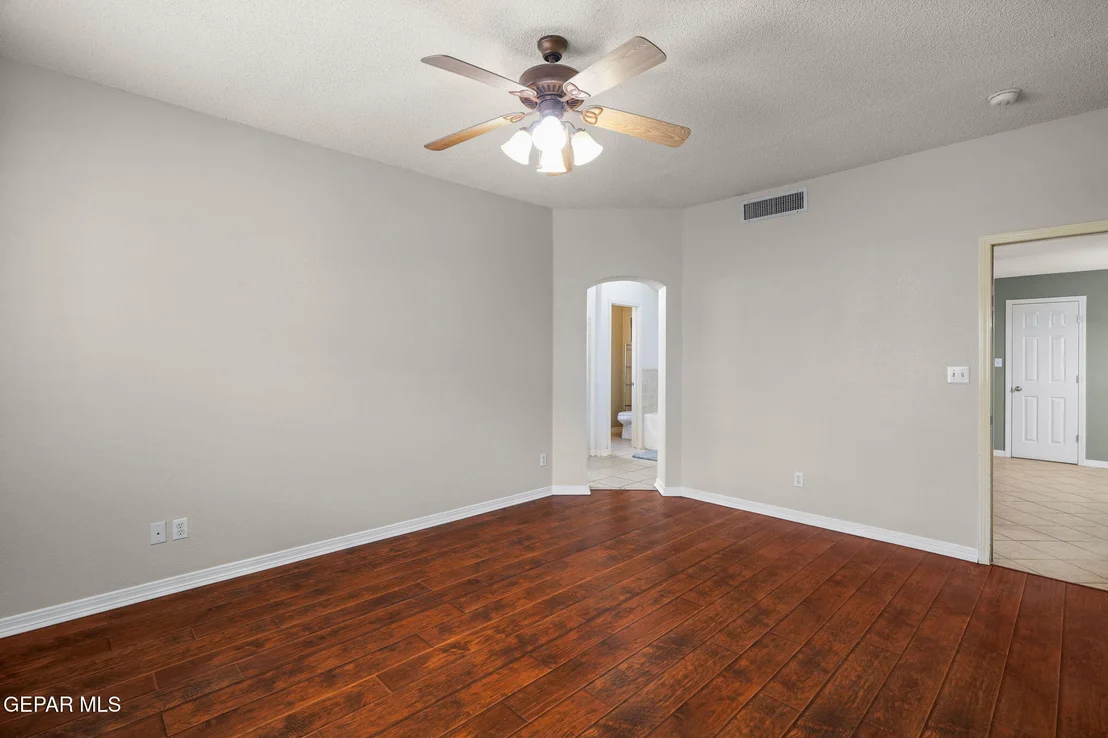 Photo of 2305 Canopy Place