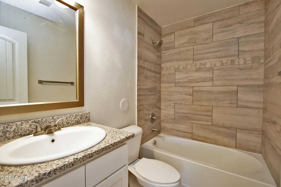 Photo of 285 PENBRIDGE Place